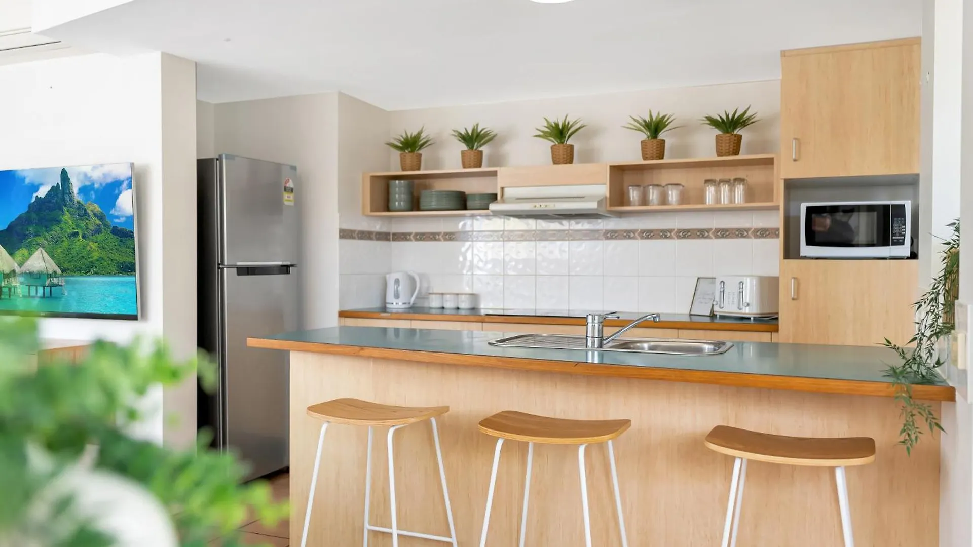 Wallaby Beach House - Resort-Style Comforts Trinity Beach
