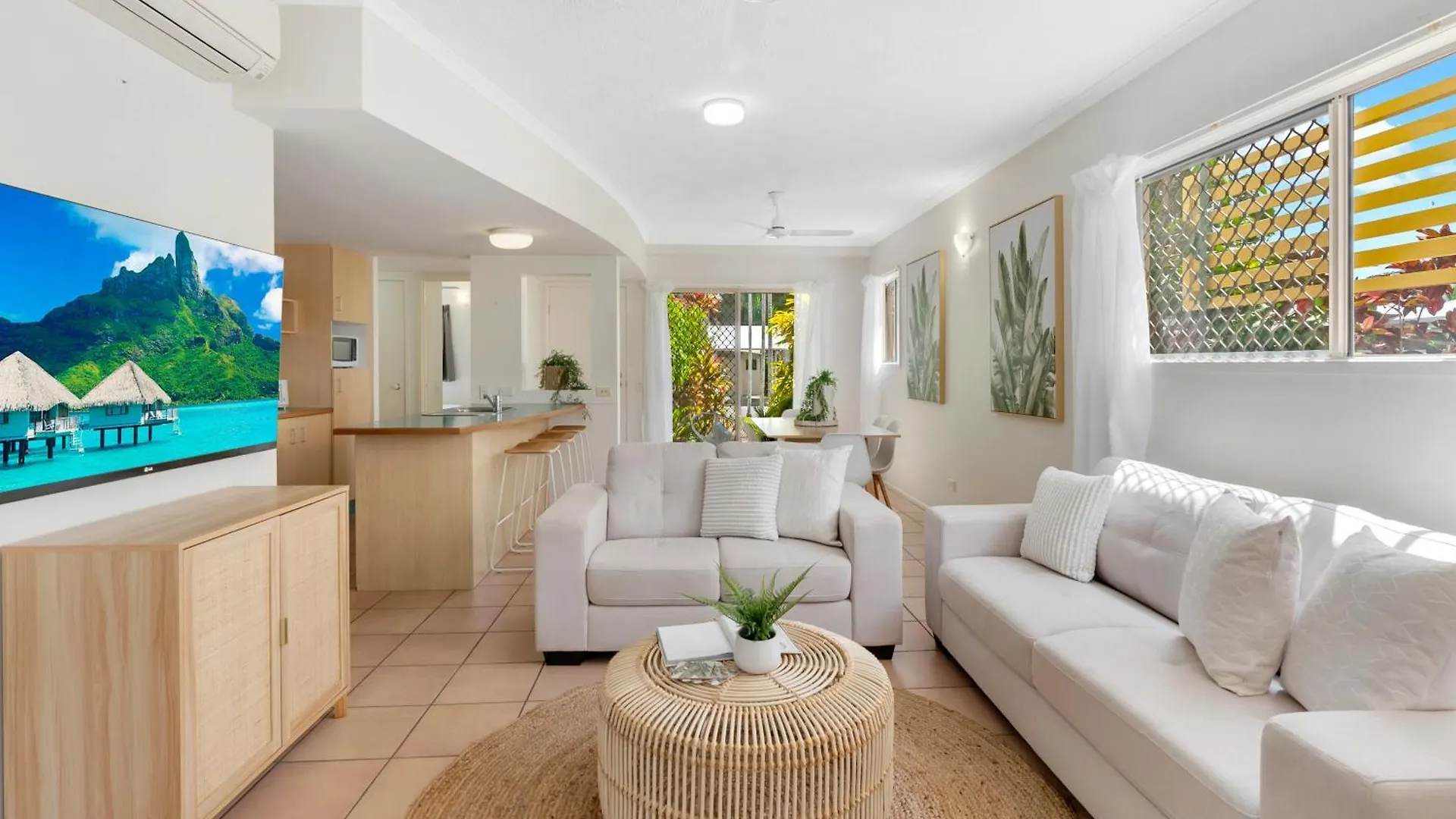 Wallaby Beach House - Resort-Style Comforts Trinity Beach