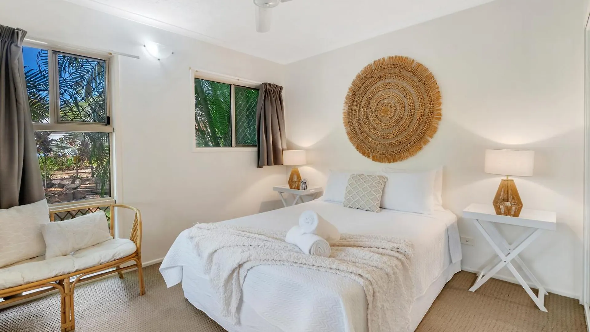 Wallaby Beach House - Resort-Style Comforts Trinity Beach Apartment