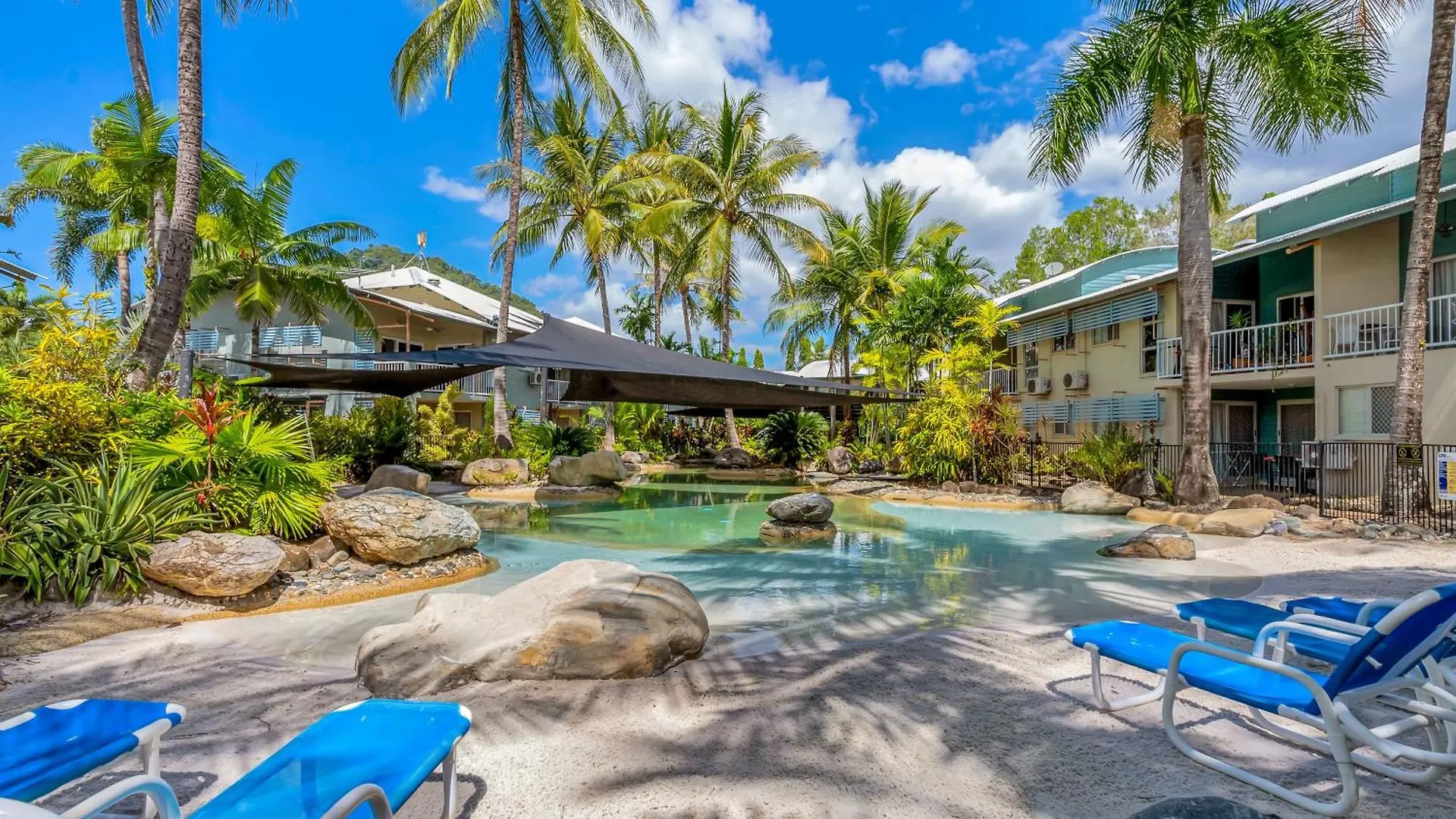 Wallaby Beach House - Resort-Style Comforts Trinity Beach